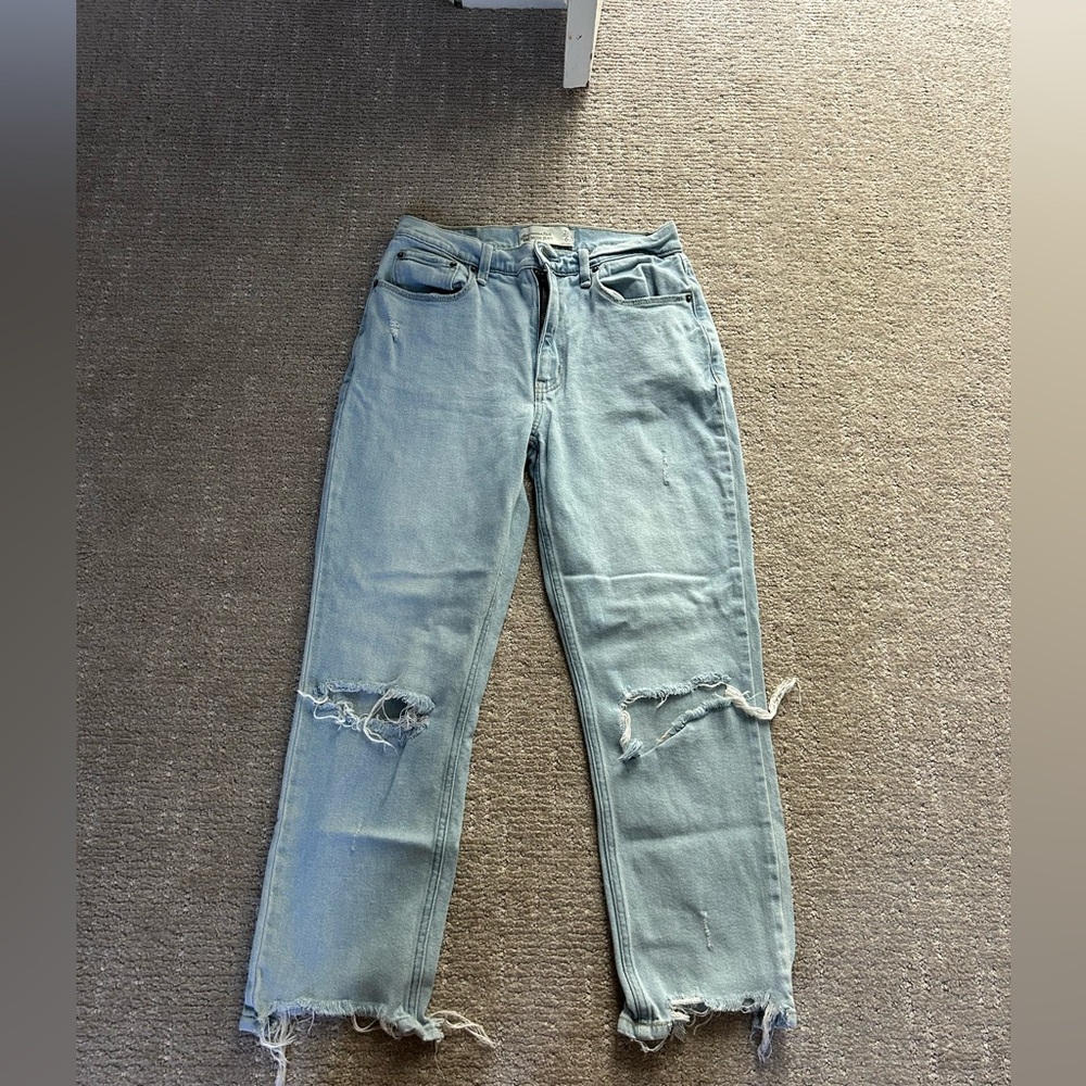A&F mom jeans size 6
